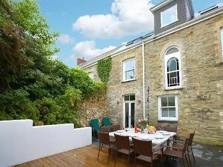 Jubilee House *