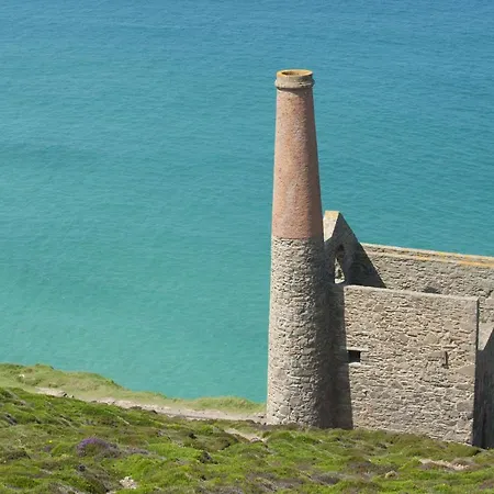 Jubilee House * St Agnes (Cornwall)